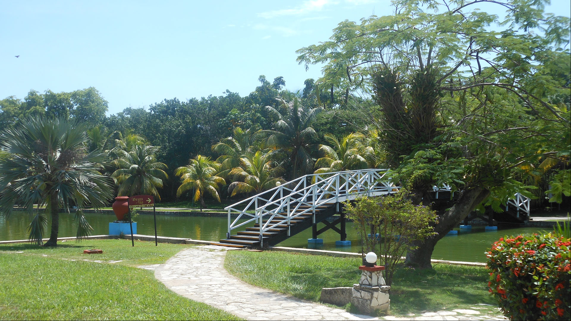 Vista del Parque Josone en la playa de Varadero Vista del Parque Josone en la playa de Varadero