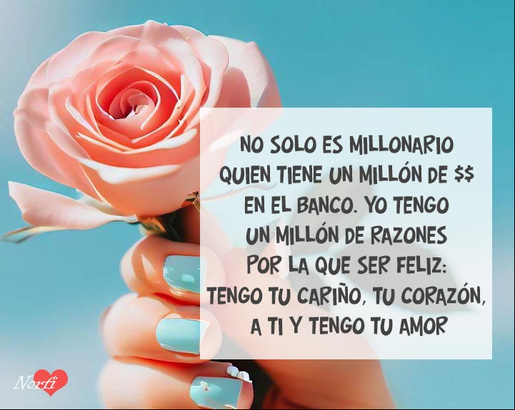 Mano de mujer con una rosa, simbolo del amor verdadero